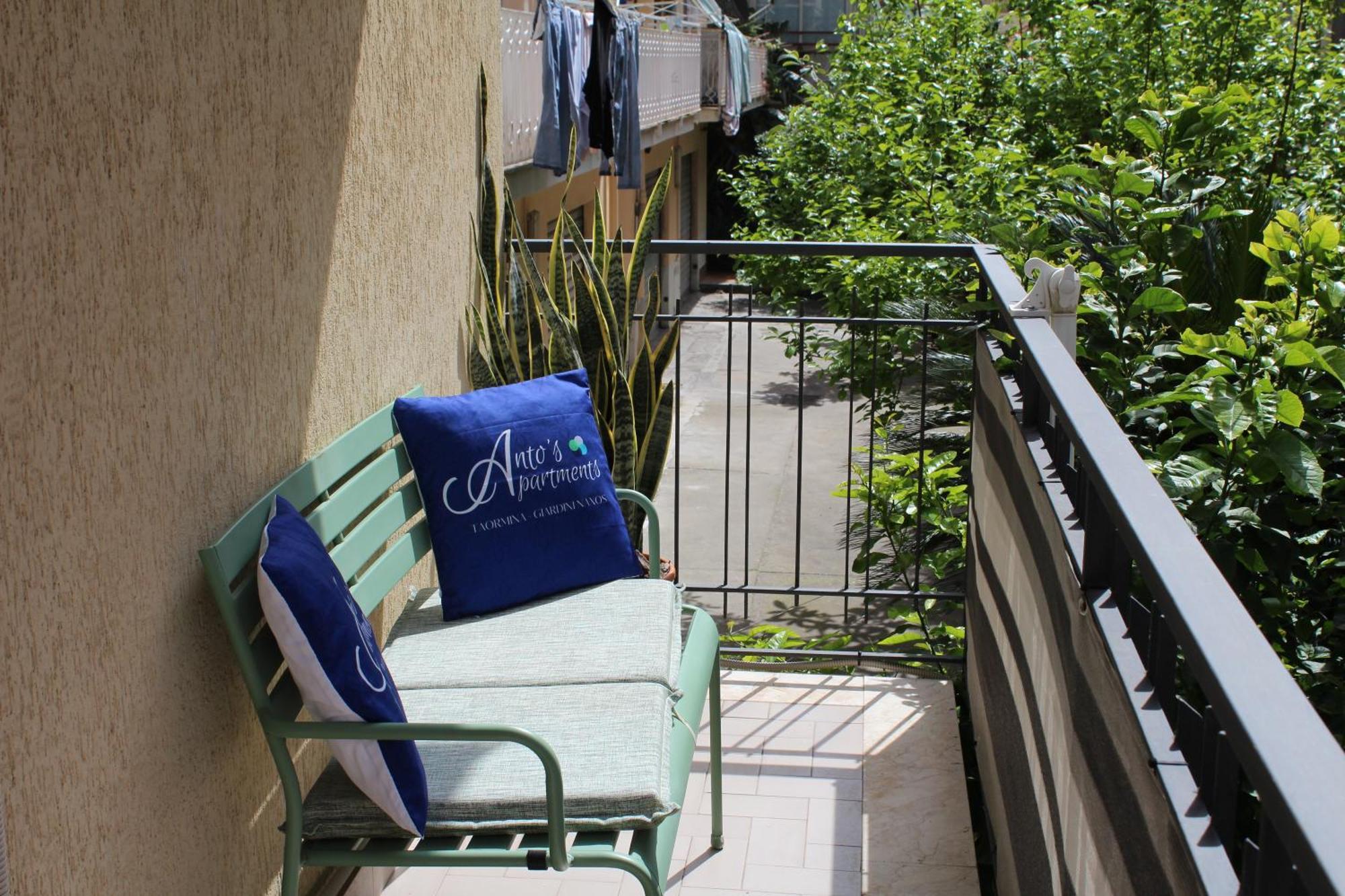 Anto'S Apartment - จีอาร์ดีนี นักซอส ภายนอก รูปภาพ